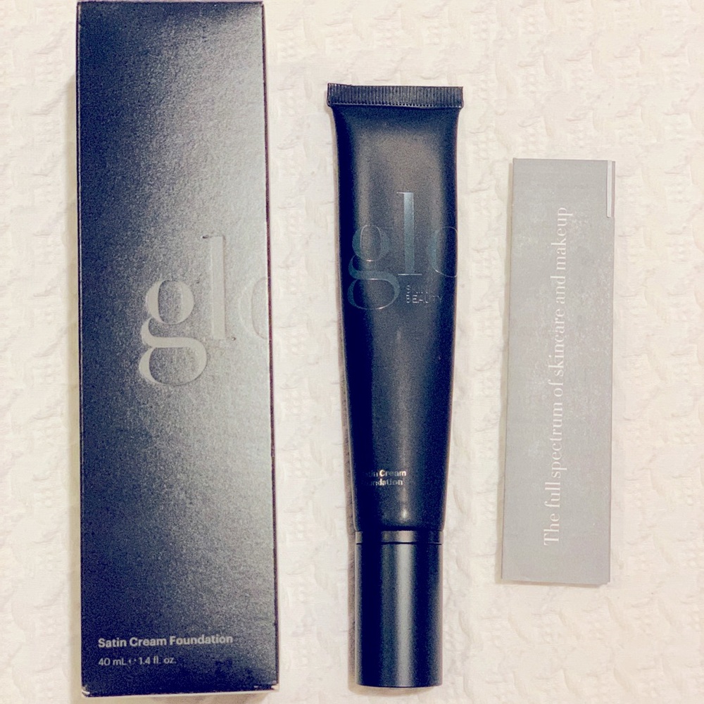 Glo Skin Beauty satin cream foundation in natural fair